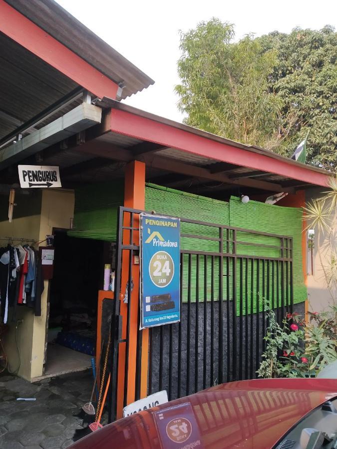 Primadona Homestay Sleman  Exteriér fotografie